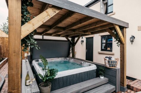 A guide to installing a Hot Tub at your B&B